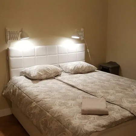 Apartman Modern History *