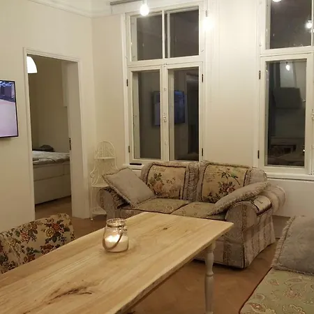 Modern History Apartman