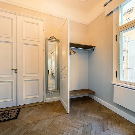 아파트 Modern History 탈린