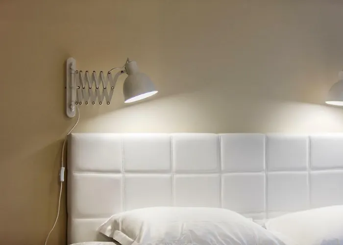 Apartament Modern History