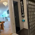 Apartman Modern History *