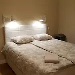 Apartman Modern History *