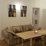 Apartman Modern History *