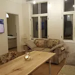 Modern History Apartman