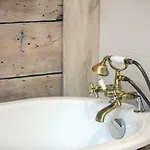 Modern History Apartman *