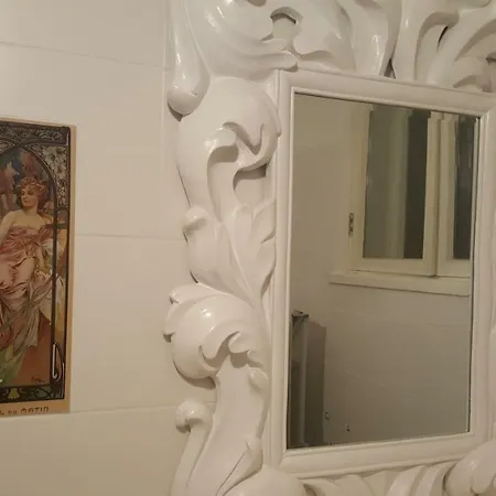 Apartment Modern History *